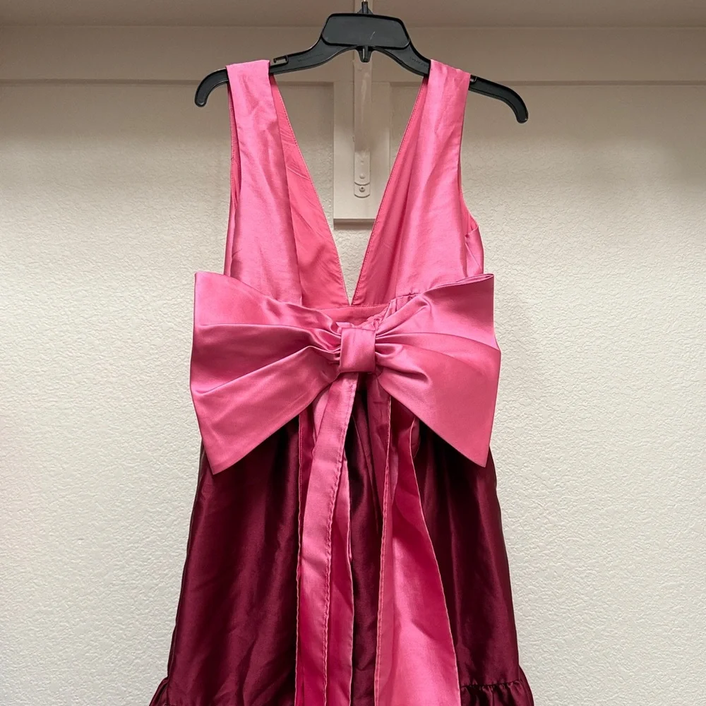 Hutch Harlow Gown - Picture 4 of 10